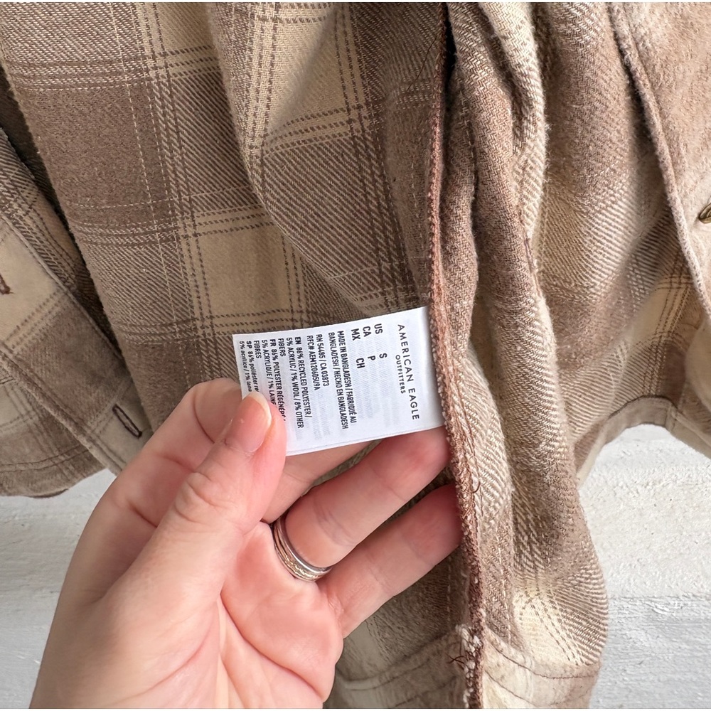 American eagle neutral plaid shacket - image 6